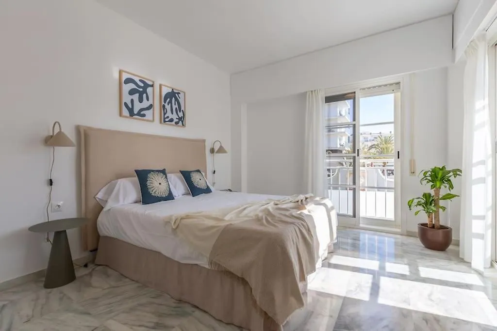 Eden Costa Lago Primera Linea De Mar توريمولينوس 0*,