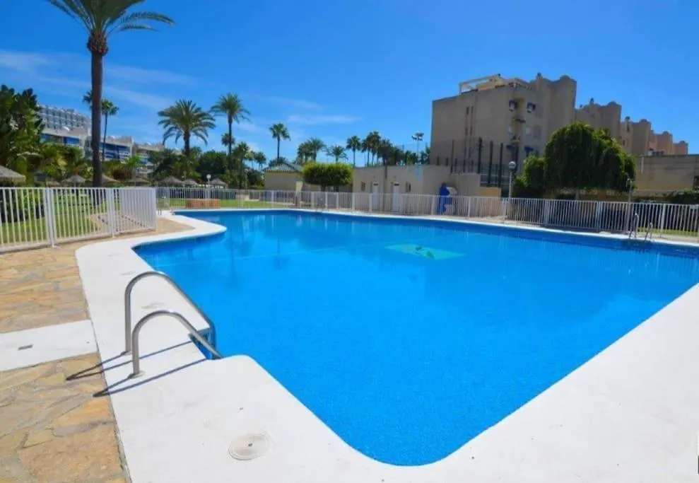 شقة Eden Costa Lago Primera Linea De Mar توريمولينوس
